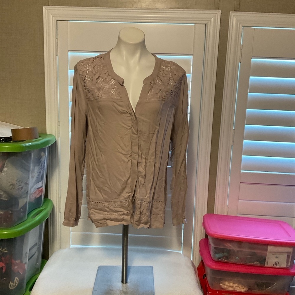 Old Navy Taupe Lace Accent Blouse